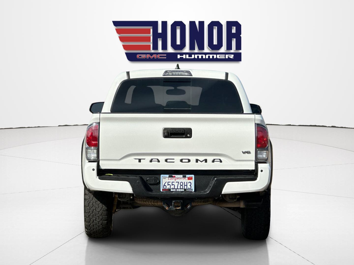 Used 2021 Toyota Tacoma TRD Off-Road w/ Technology Package AWD/4WD image 5