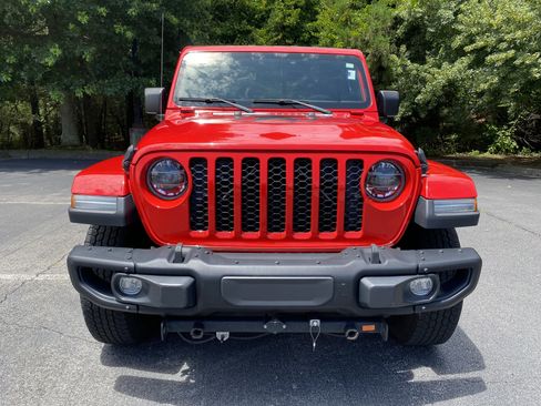 Used 2021 Jeep Gladiator Sport AWD/4WD image 3