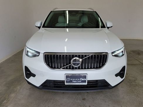 Used 2025 Volvo XC40 B5 Ultra w/ Protection Package Premier AWD/4WD image 2