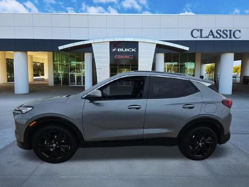 Used 2024 Buick Encore GX Sport Touring FWD image 4