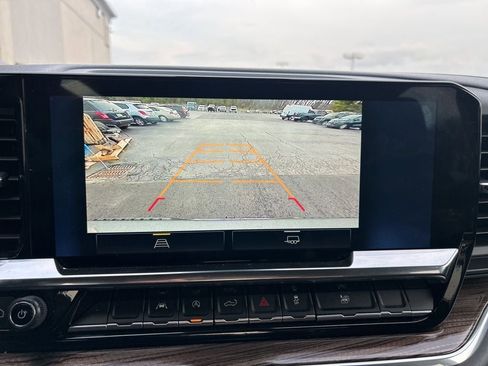 Used 2024 Chevrolet Silverado 1500 LT image 15