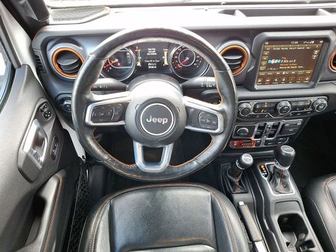 Certified 2020 Jeep Gladiator Mojave image 13