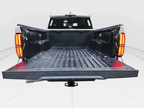 Used 2024 Toyota Tacoma TRD Off-Road image 20