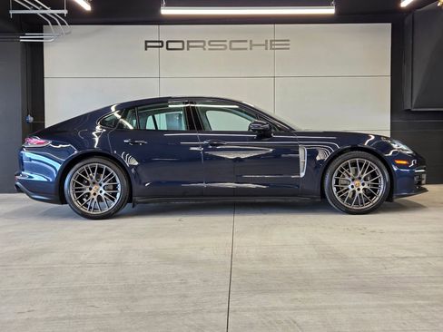 Certified 2023 Porsche Panamera 4 Platinum Edition image 31
