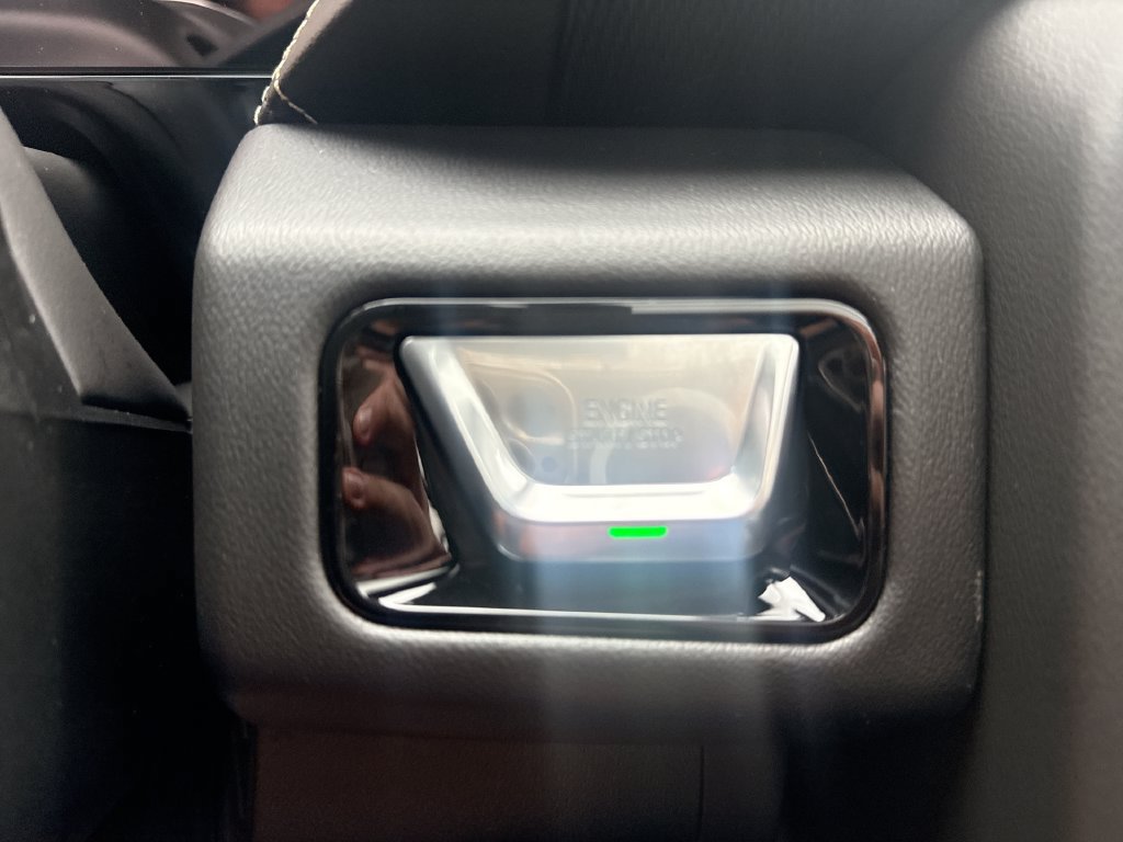 New 2026 GMC Yukon Elevation w/ Elevation Premium Package AWD/4WD image 17