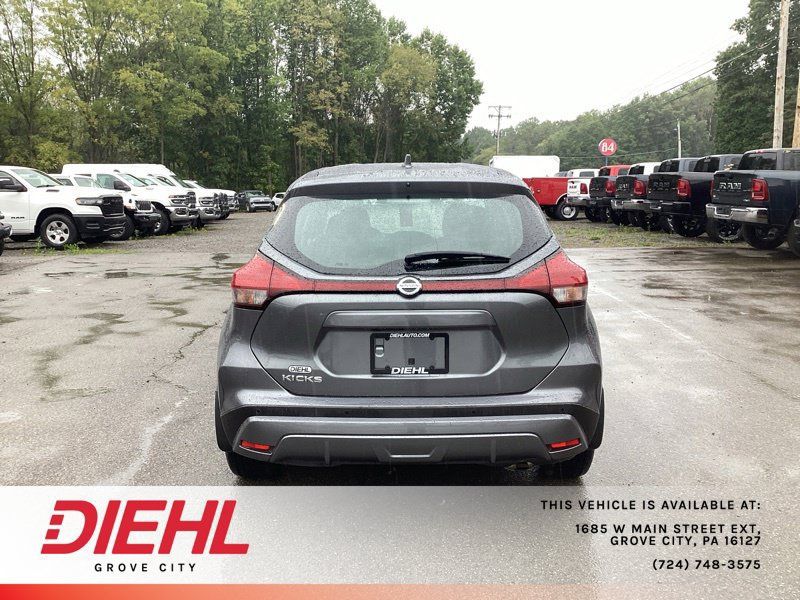 Used 2021 Nissan Kicks S FWD image 6