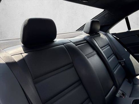 Used 2012 Mercedes-Benz CLS 63 AMG image 21
