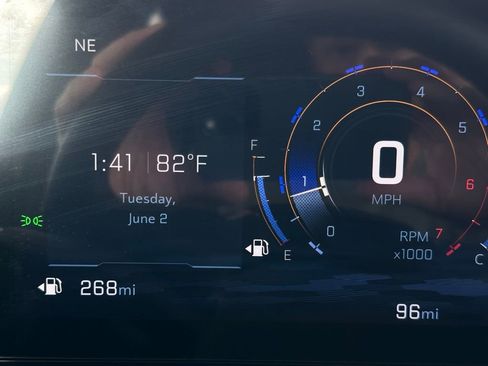 New 2026 Chevrolet Equinox LT w/ Convenience Package II FWD image 23