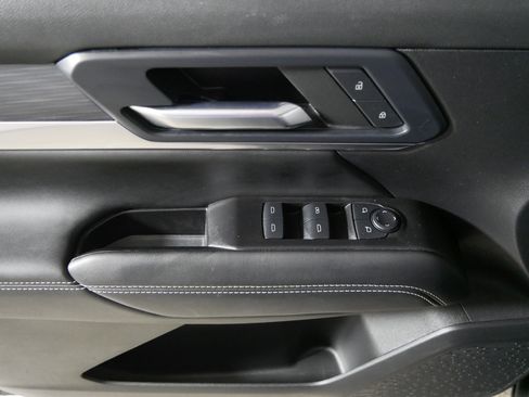 Used 2025 GMC Terrain Elevation image 19