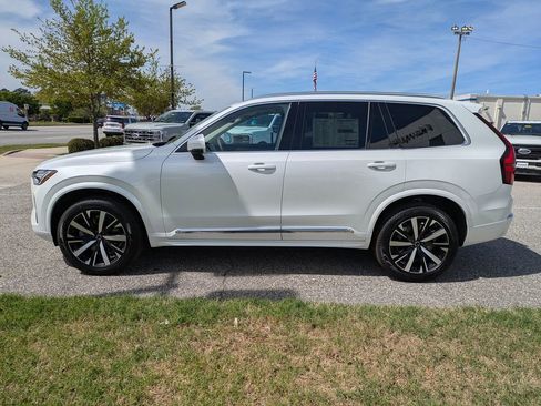 New 2026 Volvo XC90 B5 Core AWD/4WD image 7