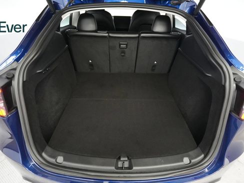 Used 2024 Tesla Model Y 2WD image 8