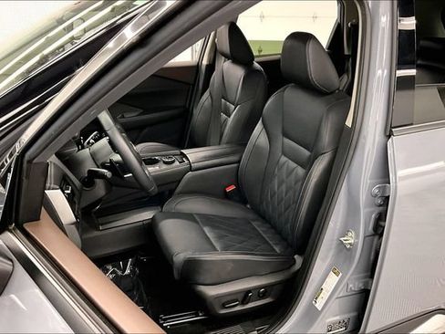 Used 2023 Nissan Rogue Platinum w/ Platinum Premium Package AWD/4WD image 24