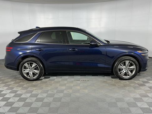 Used 2025 Genesis GV70 3.5T Sport AWD/4WD image 29