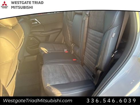 New 2026 Mitsubishi Outlander AWD image 28