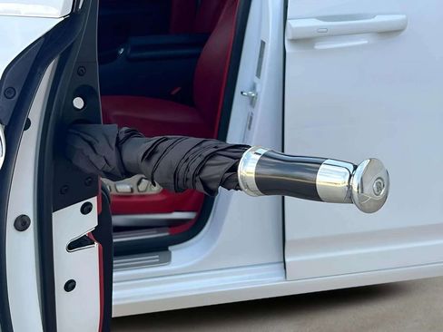 Certified 2018 Rolls-Royce Ghost RWD image 17