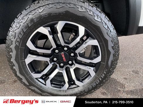 New 2026 GMC Canyon AT4 w/ Technology Plus Package AWD/4WD image 35