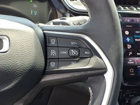 Used 2022 Jeep Grand Cherokee Limited 4xe AWD/4WD image 10