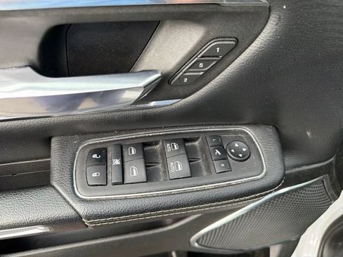 Used 2024 RAM 1500 Laramie RWD image 19