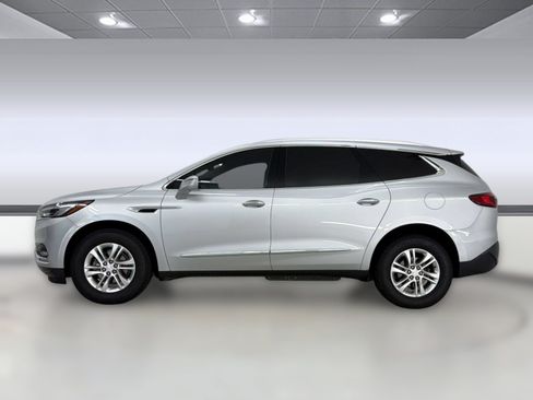 Used 2020 Buick Enclave Essence w/ Sound and Sites Package FWD image 2