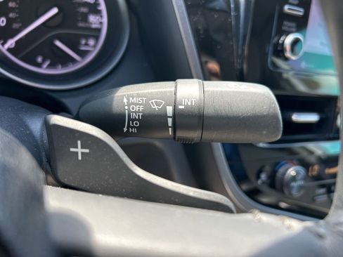 Used 2023 Toyota Camry SE image 30