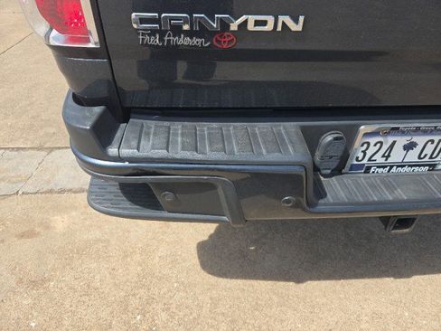 Used 2020 GMC Canyon Denali image 5