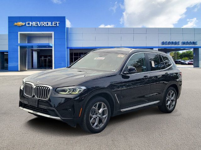 Used 2024 BMW X3 xDrive30i w/ Convenience Package AWD/4WD image 2
