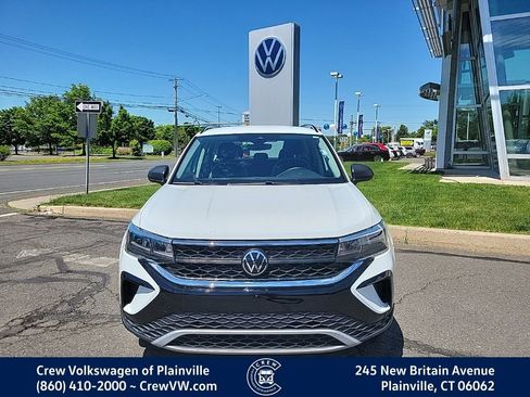 Certified 2024 Volkswagen Taos S AWD/4WD image 2