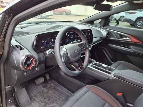 Used 2025 Chevrolet Equinox EV RS FWD image 15