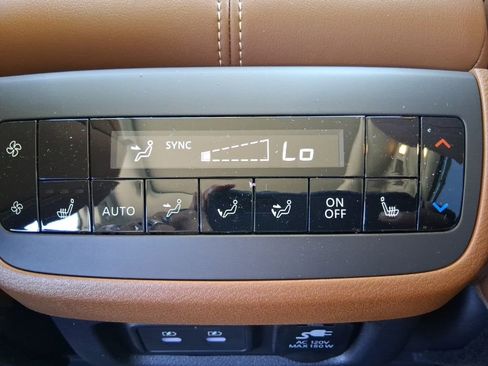 New 2026 Nissan Pathfinder Platinum w/ Cargo Package AWD/4WD image 34