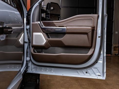 Used 2026 Ford F250 King Ranch w/ Chrome Package image 37