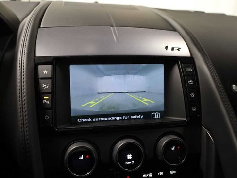 Used 2017 Jaguar F-TYPE R image 30