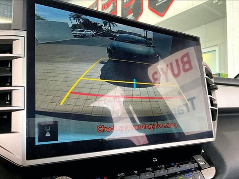Used 2026 Toyota Tundra Limited AWD/4WD image 12