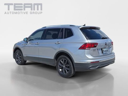 Used 2024 Volkswagen Tiguan SE FWD image 5