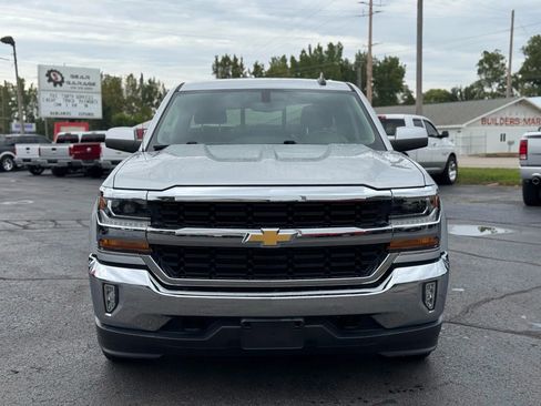 Used 2018 Chevrolet Silverado 1500 LT w/ All Star Edition image 2