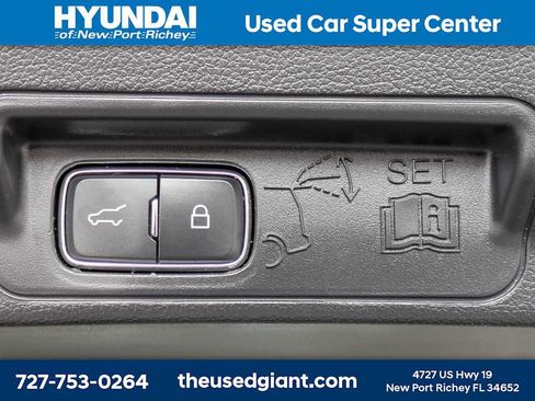 Used 2025 Ford Explorer Active RWD image 13