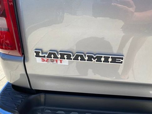Used 2020 RAM 1500 Laramie AWD/4WD image 5