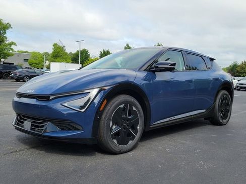 New 2026 Kia EV6 Wind RWD image 31
