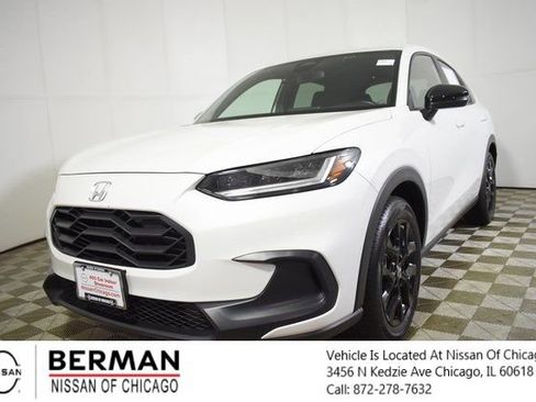 Used 2025 Honda HR-V Sport image 1