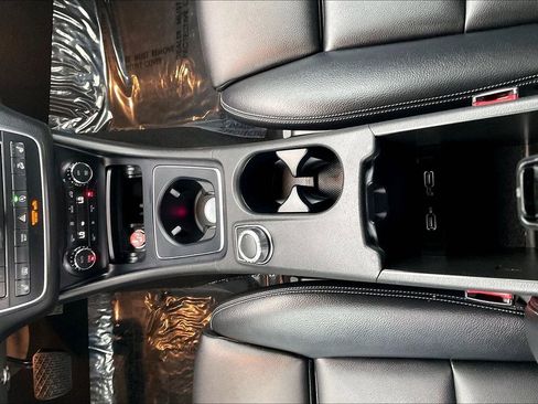 Used 2017 Mercedes-Benz GLA 250 4MATIC image 27