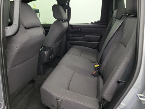 Certified 2025 Toyota Tacoma SR5 AWD/4WD image 14