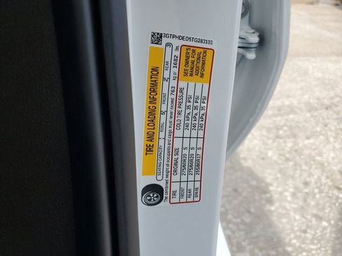 New 2026 GMC Sierra 1500 SLT w/ SLT Premium Package RWD image 33