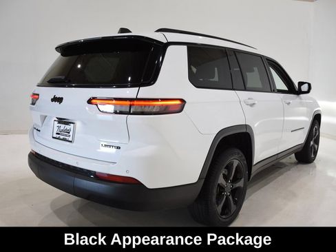 Used 2023 Jeep Grand Cherokee L Limited w/ Luxury Tech Group II AWD/4WD image 5