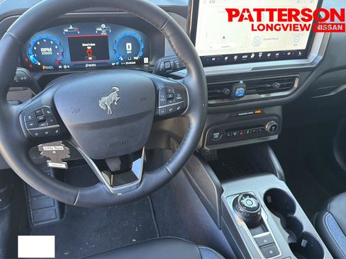 Used 2025 Ford Bronco Sport Outer Banks w/ Outer Banks Tech Package+ AWD/4WD image 14