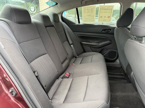 Used 2024 Nissan Altima 2.5 SV FWD image 19
