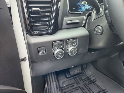 New 2026 GMC Sierra 1500 AT4 w/ AT4 Premium Package AWD/4WD image 14