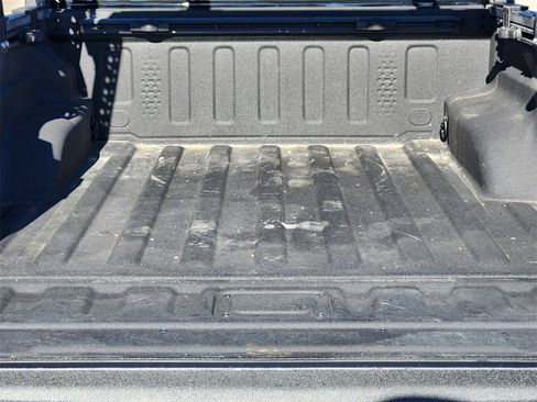 Used 2024 Jeep Gladiator Mojave image 30