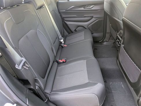 New 2025 Jeep Grand Cherokee Laredo w/ Luxury Tech Group I image 26