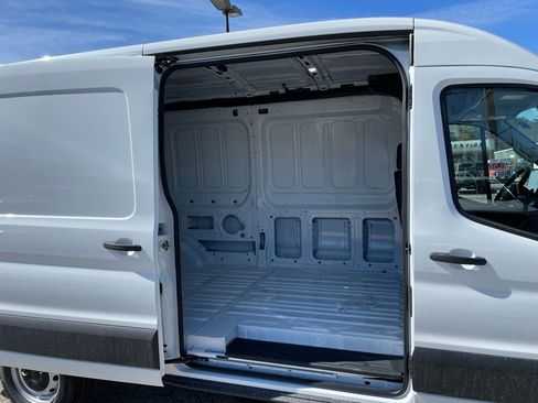 New 2026 Ford Transit 250 148 Medium Roof image 24