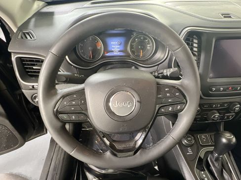 Used 2023 Jeep Cherokee Altitude Lux w/ Lux Elite Package AWD/4WD image 11