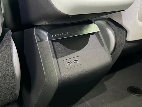 New 2026 Cadillac Lyriq Sport AWD/4WD image 39